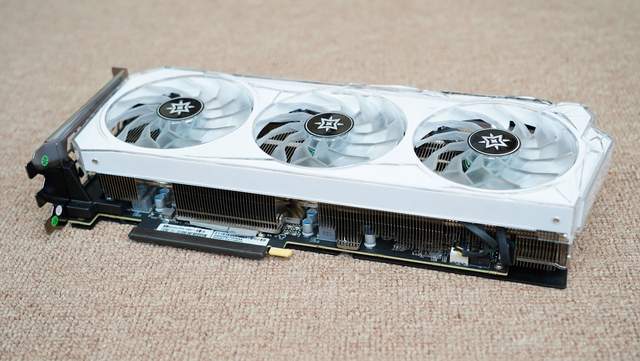 非折腾党的好选择之一，华硕B660M重炮手WIFI D4评测及装机体验