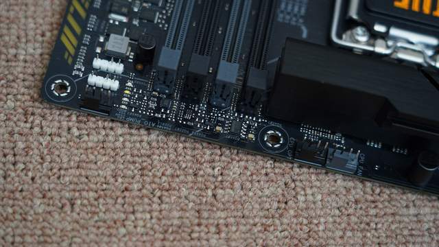 非折腾党的好选择之一，华硕B660M重炮手WIFI D4评测及装机体验