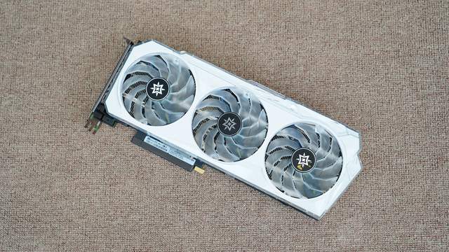 非折腾党的好选择之一，华硕B660M重炮手WIFI D4评测及装机体验