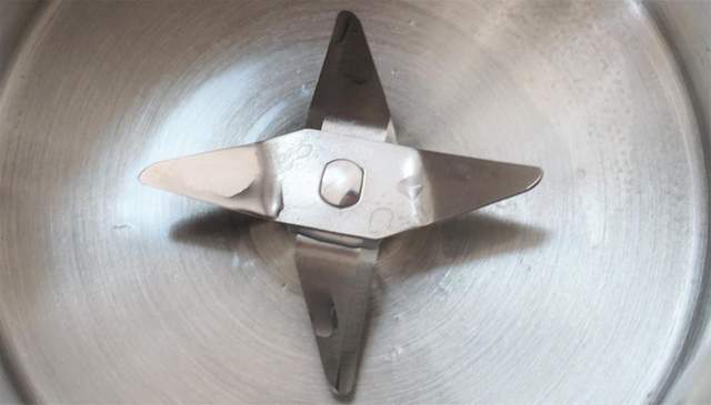 豆浆果汁在家喝！天猫精灵妙物格丽思豆浆机评测：一机多用很实在