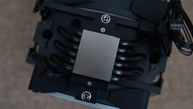 非折腾党的好选择之一，华硕B660M重炮手WIFI D4评测及装机体验