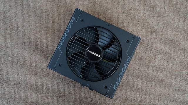 非折腾党的好选择之一，华硕B660M重炮手WIFI D4评测及装机体验