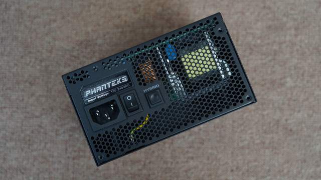 非折腾党的好选择之一，华硕B660M重炮手WIFI D4评测及装机体验