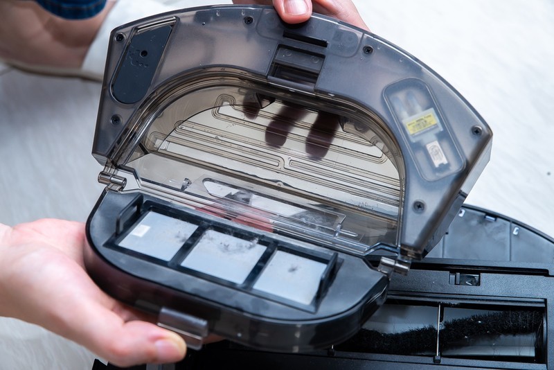 云米又出爆款：会自动倒垃圾的扫地机，清洁阿姨摇头苦叹