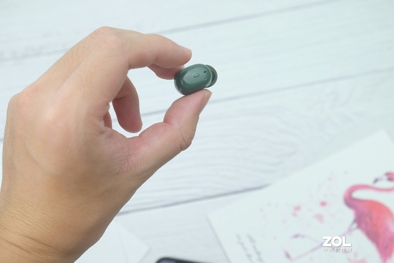 入场虽晚，但胜在做工扎实，诺基亚E3200耳机评测分享