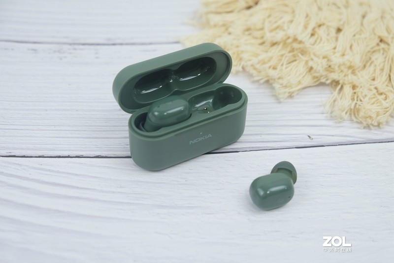 入场虽晚，但胜在做工扎实，诺基亚E3200耳机评测分享