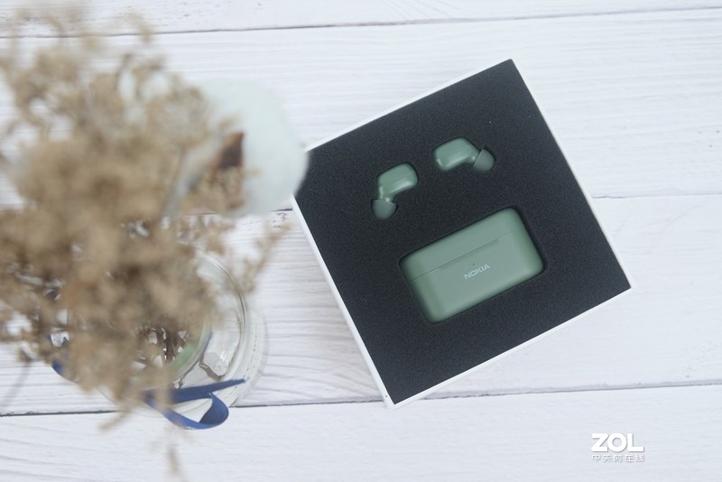 入场虽晚，但胜在做工扎实，诺基亚E3200耳机评测分享