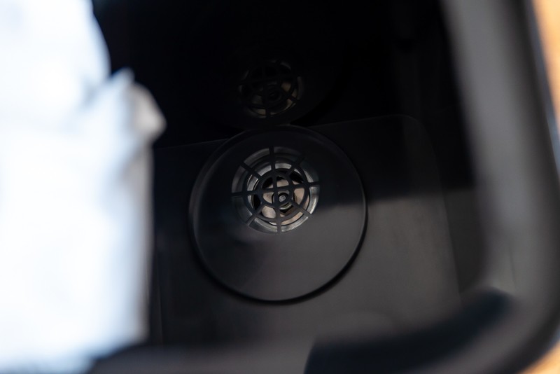 云米又出爆款：会自动倒垃圾的扫地机，清洁阿姨摇头苦叹