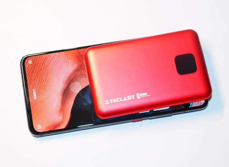 台电X10 Pro移动电源上手体验：薄出想象，更快闪充