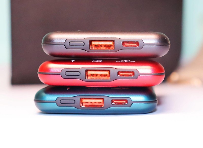 台电X10 Pro移动电源上手体验：薄出想象，更快闪充