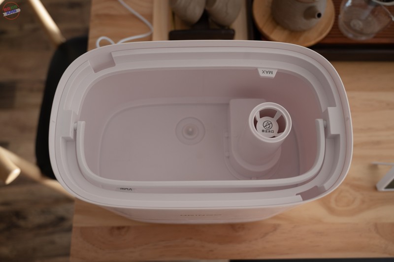 好香的加湿器，营造更加温和水润呼吸环境，七彩叮当香薰加湿器上手