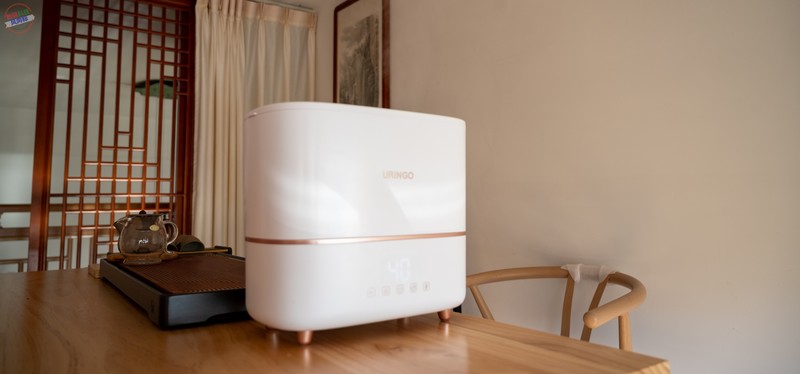 好香的加湿器，营造更加温和水润呼吸环境，七彩叮当香薰加湿器上手