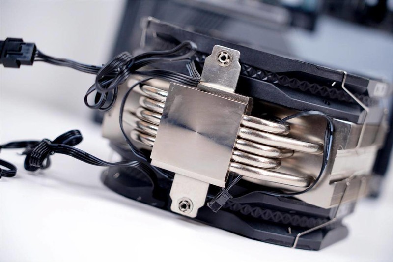 装机小分享，Z490+RTX3070，通吃3A大作，以后我不会害怕掉帧了！