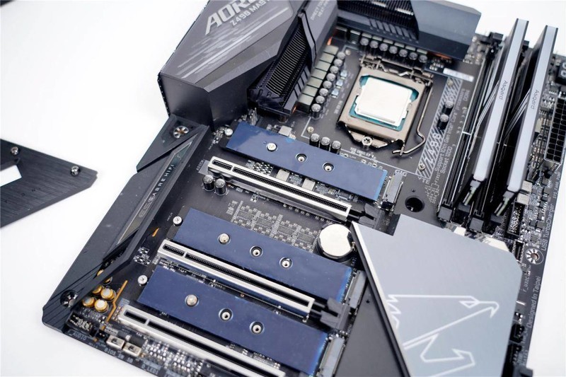 装机小分享，Z490+RTX3070，通吃3A大作，以后我不会害怕掉帧了！