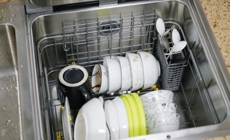 家用洗碗机好不好用 亲身经历告诉你买完不后悔