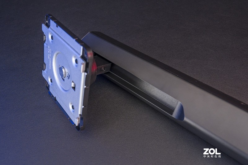 洞察全场，秋毫无遗，2K 165Hz HDR DAS LG 27GP83B电竞显示器让你先发制人