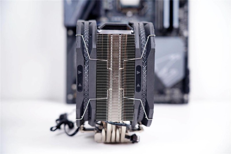 装机小分享，Z490+RTX3070，通吃3A大作，以后我不会害怕掉帧了！