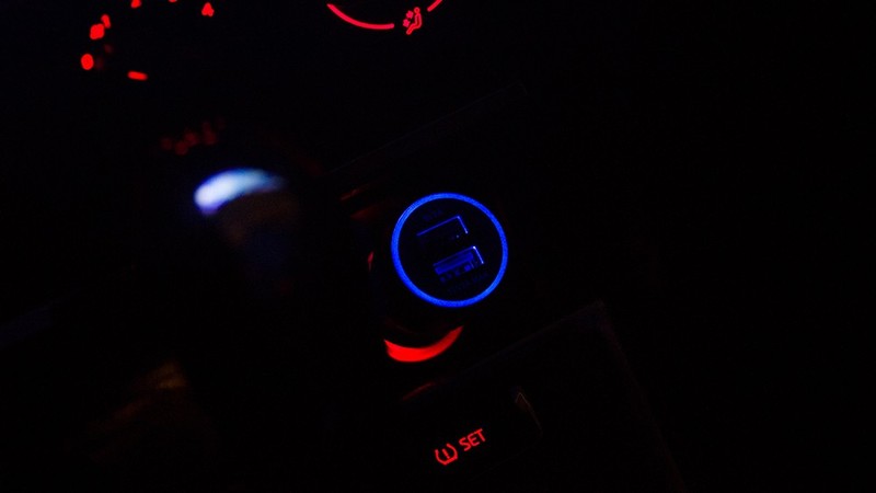 不是吧阿sir，车载充电器也有快充体验了吗