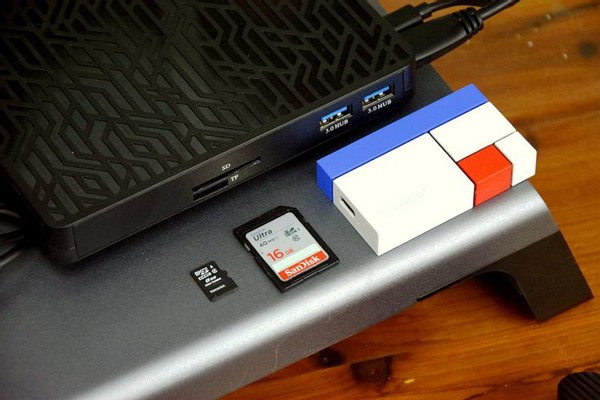 一专多能打破常规，免驱安装刻录，ORICO外置光驱测评