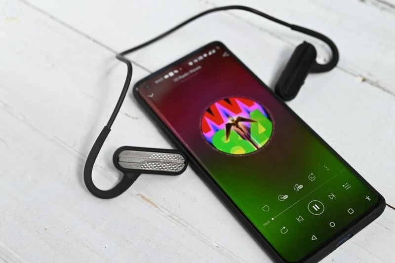 更适合户外运动的蓝牙耳机，Dacom AirWings MP3上手