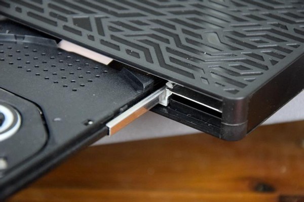 一专多能打破常规，免驱安装刻录，ORICO外置光驱测评