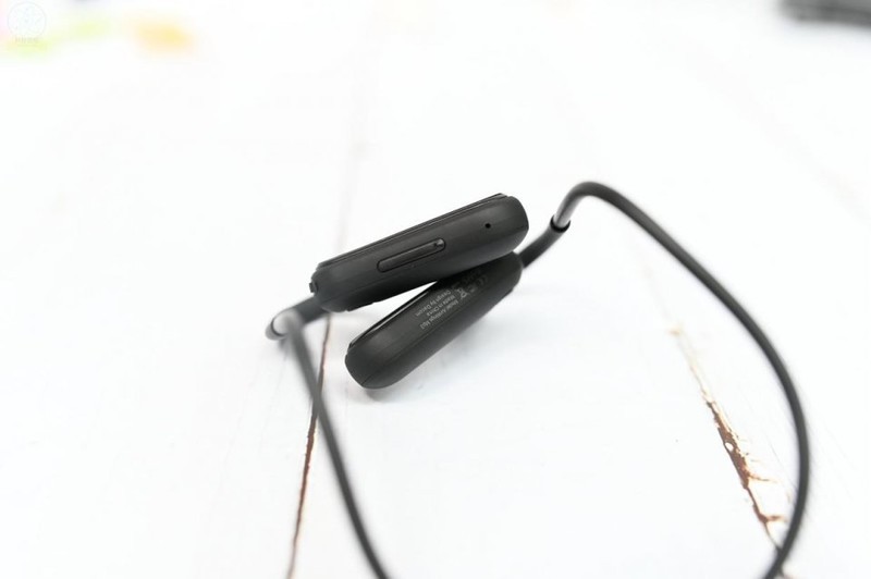 更适合户外运动的蓝牙耳机，Dacom AirWings MP3上手