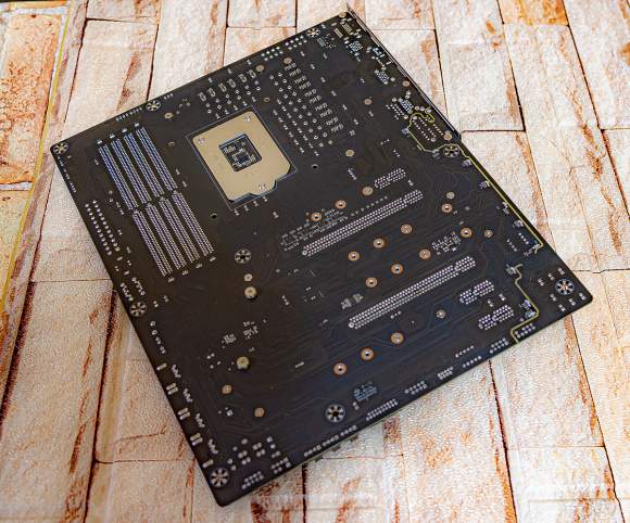 千元Z590会有怎样的表现——铭瑄iCraft Z590 WiFi