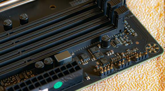 千元Z590会有怎样的表现——铭瑄iCraft Z590 WiFi