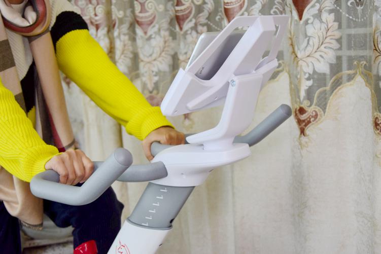 新年剁手了野小兽S1健身车，占地0.5平方，享受骑行有氧燃脂