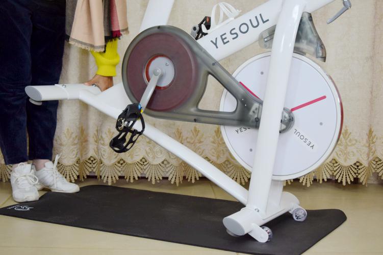 新年剁手了野小兽S1健身车，占地0.5平方，享受骑行有氧燃脂