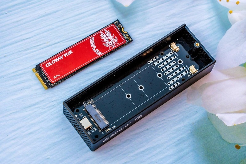 ORCIO NVME硬盘盒搭配扩展卡评测：提速至20Gbps