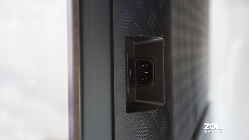 海信X65F超级电视体验：叠屏核心 出色画质