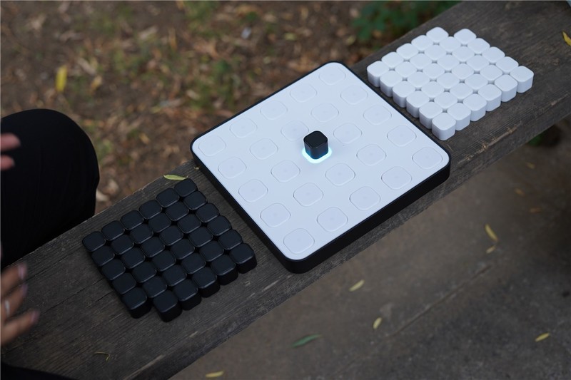 计客智能空间四子棋多维度的互动对战乐趣多多