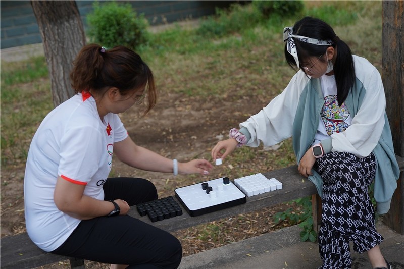 计客智能空间四子棋多维度的互动对战乐趣多多
