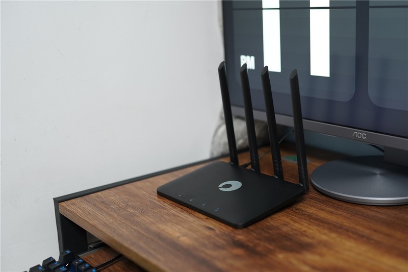 蒲公英X4C无线路由器在宿舍和出租房4G上网真方便