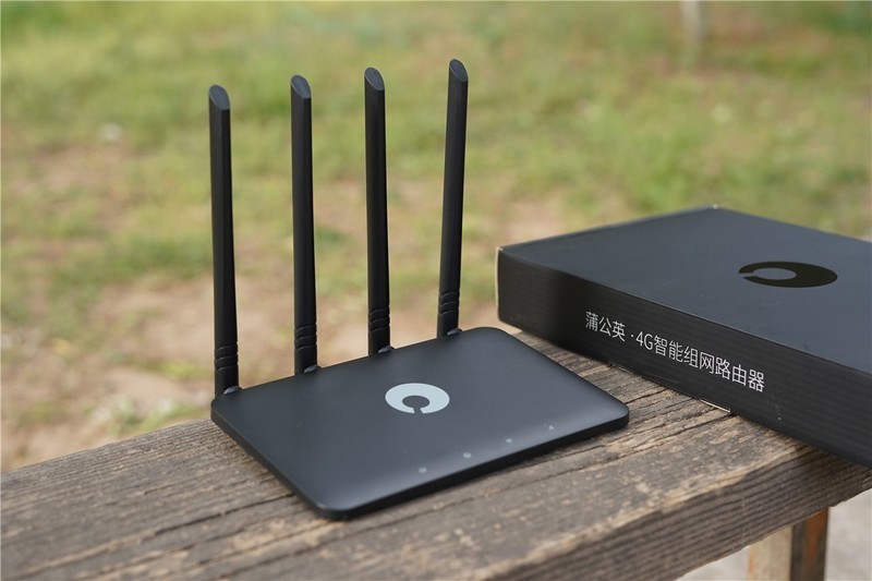 蒲公英X4C无线路由器在宿舍和出租房4G上网真方便