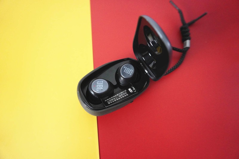 拧螺丝般的抓力，让运动更带感，JBL X600TWS体验