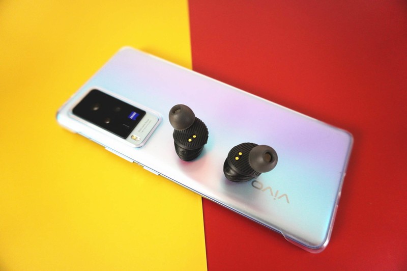 拧螺丝般的抓力，让运动更带感，JBL X600TWS体验