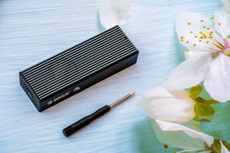 ORCIO NVME硬盘盒搭配扩展卡评测：提速至20Gbps