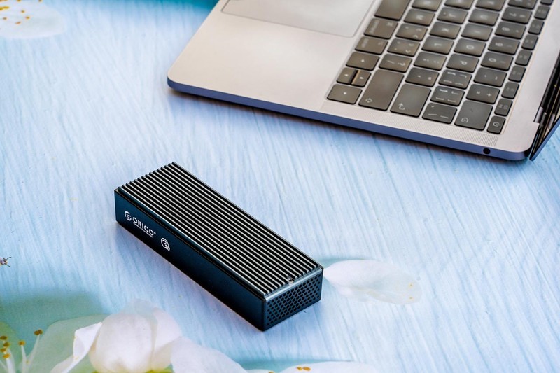 ORCIO NVME硬盘盒搭配扩展卡评测：提速至20Gbps