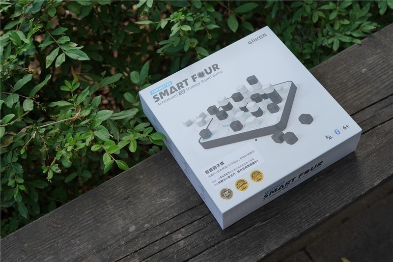 计客智能空间四子棋多维度的互动对战乐趣多多