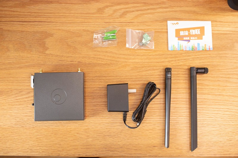 折腾一个工业路由器，4G+智能组网，蒲公英R300A体验