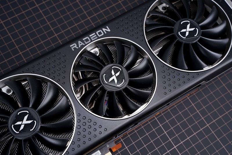 非公版更强 讯景XFX RX6800 XT海外版显卡评测