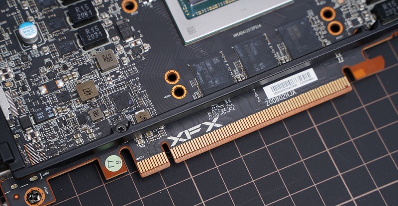 非公版更强 讯景XFX RX6800 XT海外版显卡评测