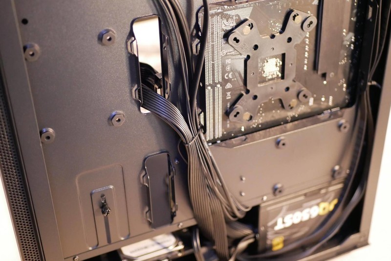 从电源到散热，从机箱到显卡，这套攒机清单今年双十二值得收藏