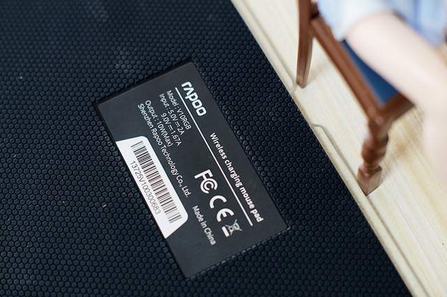 电竞和无线更般配——雷柏V10 RGB鼠标垫兼VT350Q鼠标测评