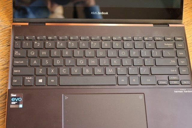 真正的笔记本电脑！英特尔Evo认证的华硕灵耀X逍遥体验