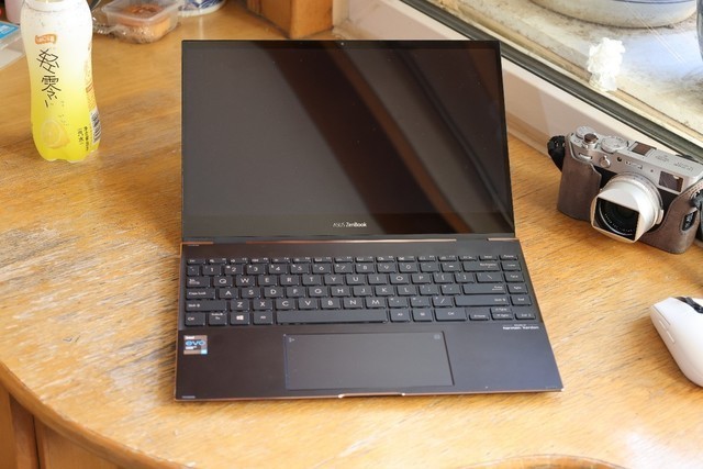 真正的笔记本电脑！英特尔Evo认证的华硕灵耀X逍遥体验