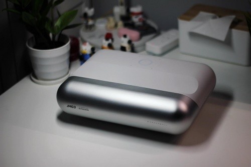 超短焦投影时代来临，坚果O1是不是最好超短焦投影仪？