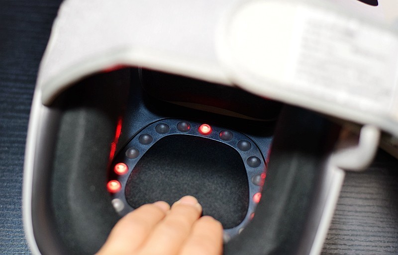 按摩专家宾多康护膝宝，激光照射仿真按摩，守护您膝部关节健康